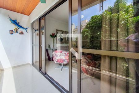 Varanda de apartamento para alugar com 3 quartos, 126m² em Balneario Guarujá, Guarujá