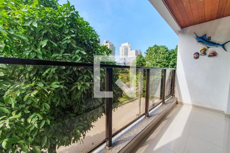 Varanda de apartamento para alugar com 3 quartos, 126m² em Balneario Guarujá, Guarujá