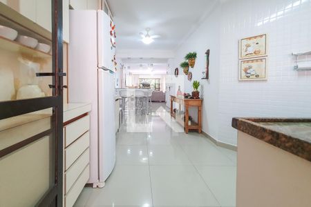 Apartamento para alugar com 126m², 3 quartos e sem vaga Apartamento para alugar com 126m², 3 quartos e sem vagaCozinha