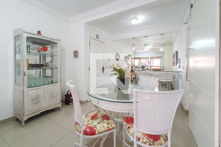 Sala de apartamento para alugar com 3 quartos, 126m² em Balneario Guarujá, Guarujá
