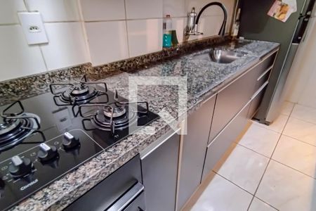 Casa de condomínio à venda com 70m², 2 quartos e 1 vagacozinha