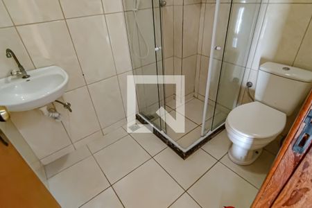 Casa de condomínio à venda com 70m², 2 quartos e 1 vagabanheiro social