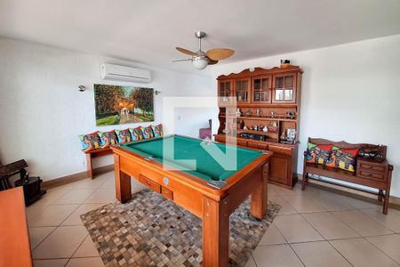 Sala 2 de casa à venda com 4 quartos, 480m² em Itaipu, Niterói