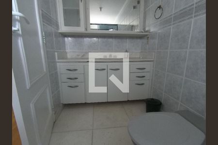 Apartamento à venda com 200m², 3 quartos e 4 vagasBanheiro da Suite 03