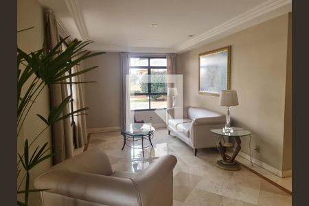 Apartamento à venda com 200m², 3 quartos e 4 vagasHall de entrada