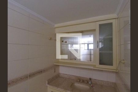 Apartamento à venda com 200m², 3 quartos e 4 vagasBanheiro Suite 02