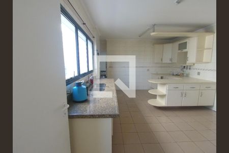 Apartamento à venda com 200m², 3 quartos e 4 vagasCozinha