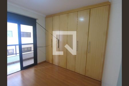 Apartamento à venda com 200m², 3 quartos e 4 vagasSuite 01