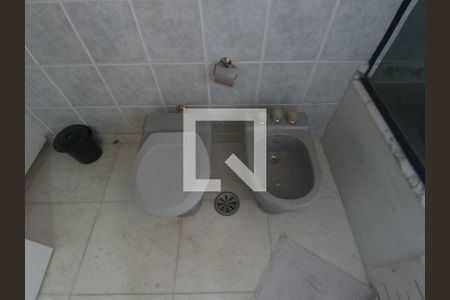 Apartamento à venda com 200m², 3 quartos e 4 vagasBanheiro da Suite 03