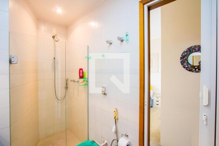 Apartamento à venda com 200m², 4 quartos e 3 vagasBanheiro do quarto 2