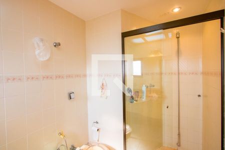 Apartamento à venda com 200m², 4 quartos e 3 vagasBanheiro do quarto 3