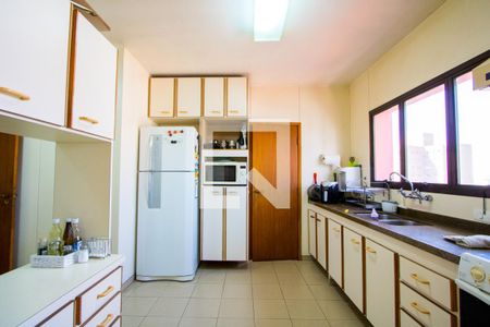 Apartamento à venda com 200m², 4 quartos e 3 vagasCopa/Cozinha
