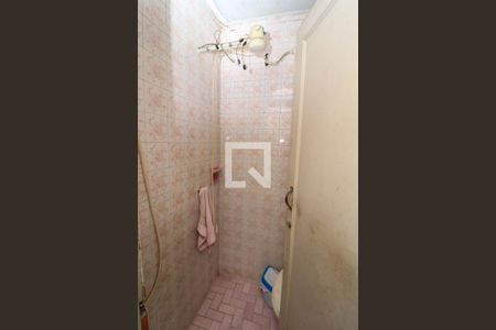 Casa à venda com 115m², 2 quartos e 1 vaga Casa à venda com 115m², 2 quartos e 1 vagaBanheiro de serviço