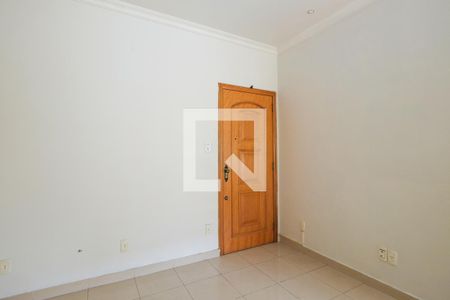 Entrada de apartamento à venda com 3 quartos, 70m² em Grajau, Rio de Janeiro