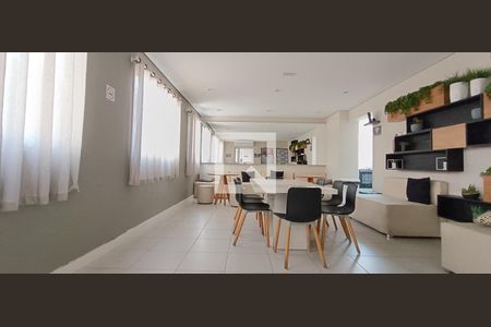 Apartamento para alugar com 34m², 2 quartos e 1 vagaÁrea comum - Salão de festas