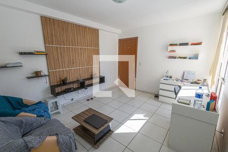 Sala de apartamento à venda com 2 quartos, 70m² em Itatiaia, Belo Horizonte