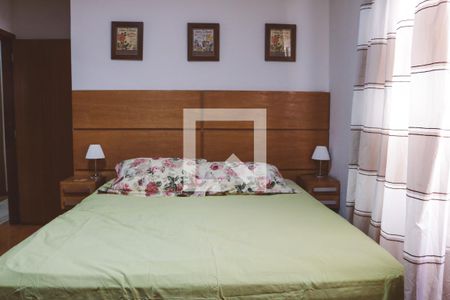 Suíte de casa para alugar com 3 quartos, 300m² em Vila Sabrina, São Paulo