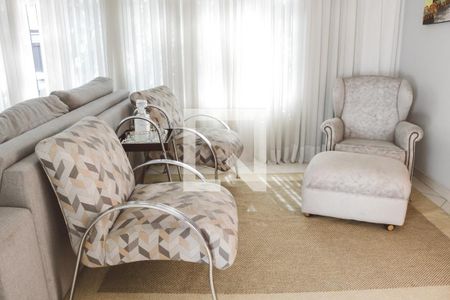 Sala de casa para alugar com 3 quartos, 300m² em Vila Sabrina, São Paulo