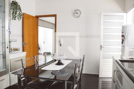 Casa à venda com 300m², 3 quartos e 3 vagasCozinha