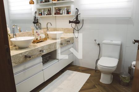 Banheiro da Suíte de casa para alugar com 3 quartos, 300m² em Vila Sabrina, São Paulo