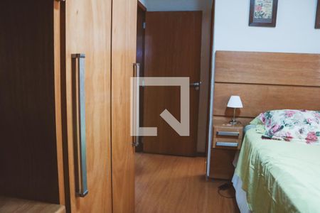 Suíte de casa para alugar com 3 quartos, 300m² em Vila Sabrina, São Paulo