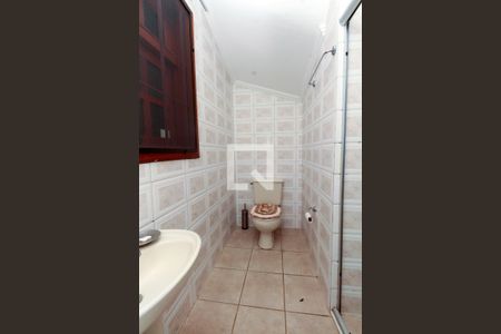 Casa de condomínio à venda com 211m², 3 quartos e 2 vagas Casa de condomínio à venda com 211m², 3 quartos e 2 vagasBanheiro de serviço