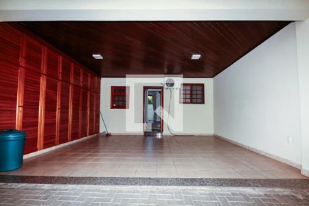 Casa de condomínio à venda com 211m², 3 quartos e 2 vagas Casa de condomínio à venda com 211m², 3 quartos e 2 vagasGaragem