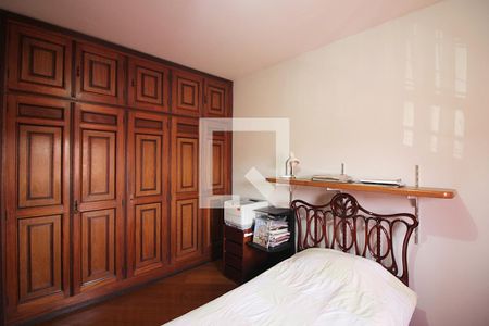 Casa à venda com 360m², 4 quartos e 5 vagasSuíte