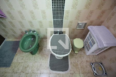 Casa à venda com 360m², 4 quartos e 5 vagasBanheiro da Suíte