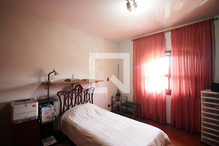 Casa à venda com 360m², 4 quartos e 5 vagasSuíte