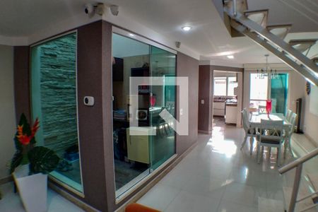 Sala de casa à venda com 3 quartos, 210m² em Camboinhas, Niterói