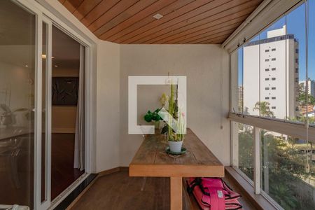 Varanda de apartamento à venda com 3 quartos, 150m² em Vila Alexandria, São Paulo