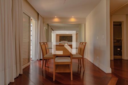 Sala de apartamento à venda com 3 quartos, 150m² em Vila Alexandria, São Paulo