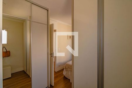 Apartamento à venda com 150m², 3 quartos e 2 vagasQuarto 2