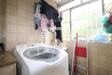 Apartamento à venda com 60m², 2 quartos e 1 vagaCozinha e Área de Serviço