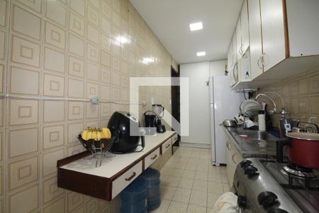 Apartamento à venda com 60m², 2 quartos e 1 vagaCozinha e Área de Serviço