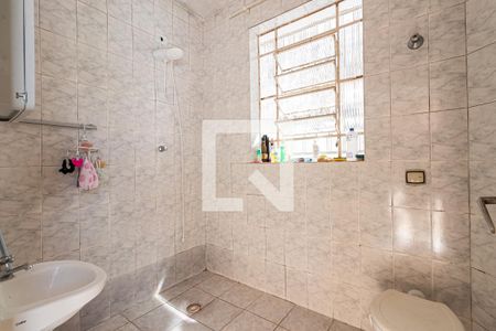 Casa à venda com 304m², 5 quartos e 3 vagasCasa 2 - Banheiro