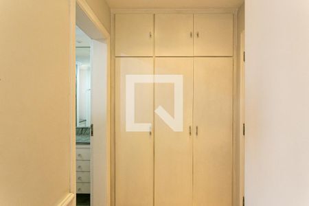 Apartamento à venda com 277m², 4 quartos e 4 vagasSuíte 4