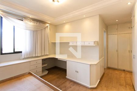 Apartamento à venda com 277m², 4 quartos e 4 vagasSuíte 4