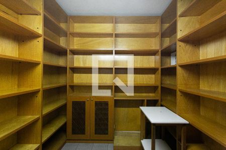 Apartamento à venda com 277m², 4 quartos e 4 vagasDepósito Privativo