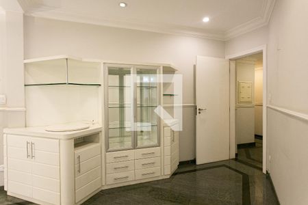 Apartamento à venda com 277m², 4 quartos e 4 vagasSalão