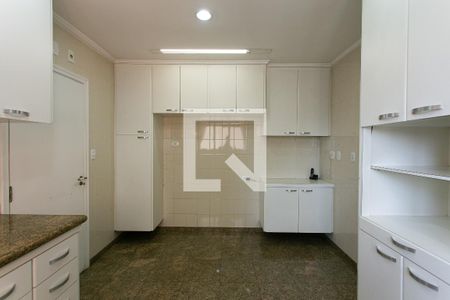 Apartamento à venda com 277m², 4 quartos e 4 vagasCozinha