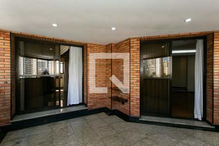 Apartamento à venda com 277m², 4 quartos e 4 vagasVaranda da Sala