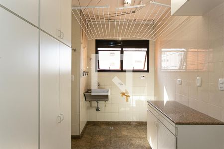 Apartamento à venda com 277m², 4 quartos e 4 vagasÁrea de Serviço