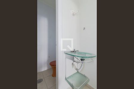 Casa à venda com 250m², 4 quartos e 1 vaga Casa à venda com 250m², 4 quartos e 1 vagaLavabo