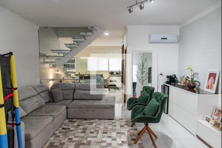 Sala de casa à venda com 4 quartos, 183m² em Ipiranga, São Paulo
