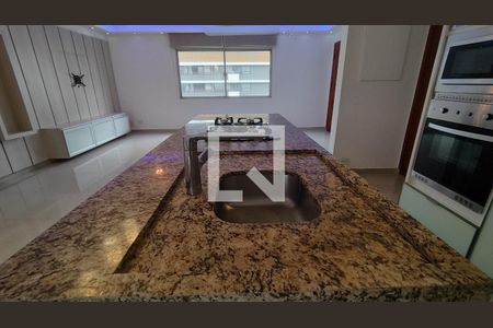 Apartamento à venda com 110m², 3 quartos e 2 vagasCozinha