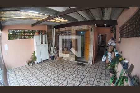 Garagem de casa à venda com 2 quartos, 130m² em Ferreira, São Paulo