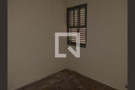 Casa à venda com 3 quartos, 213m² em Vila Iorio, São Paulo