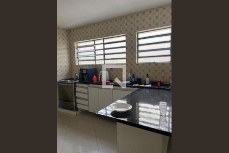 Casa à venda com 3 quartos, 220m² em Vila Bonilha Nova, São Paulo